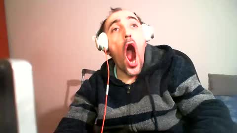 bentish online show from February 8, 3:10 pm