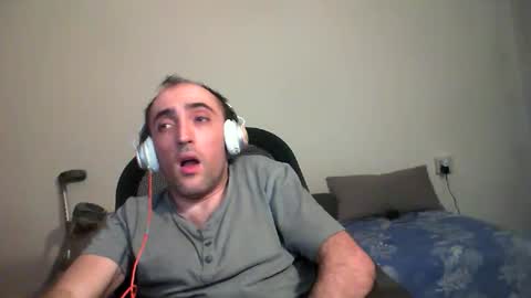 bentish online show from October 16, 4:28 pm