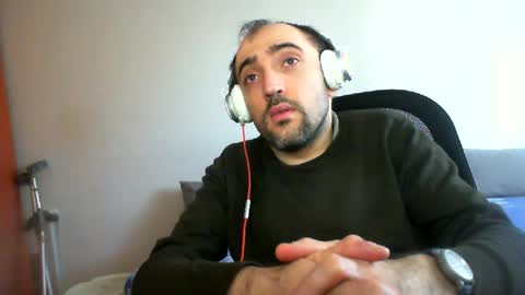 bentish online show from February 13, 6:09 am