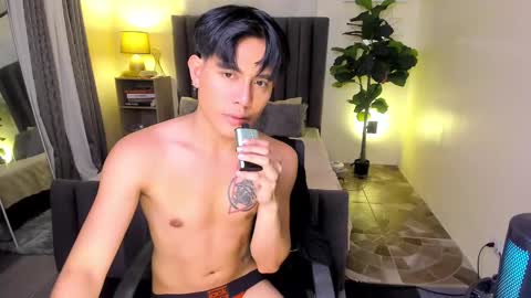 bentlyfuck online show from January 29, 2:00 pm