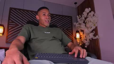 bento_fox online show from November 7, 4:15 am