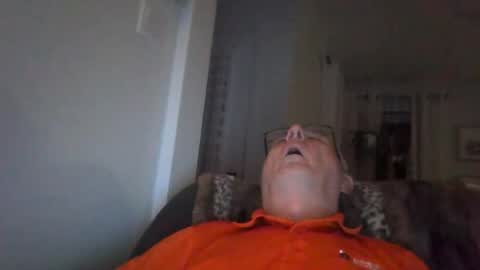 Snapshot of bernard1102 chatting on September 18, 12:25 am bernard1102 online show from September 18, 12:25 am