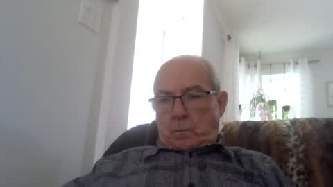 bernard1102 online show from July 18, 1:57 pm