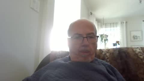 Snapshot of bernard1102 chatting on September 13, 1:02 pm bernard1102 online show from September 13, 1:02 pm