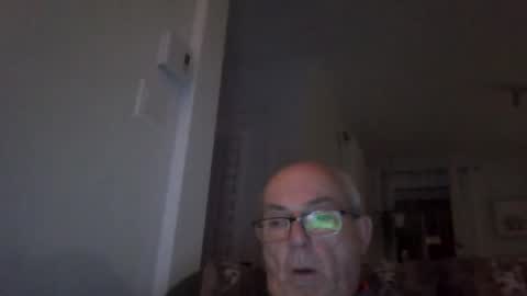 Snapshot of bernard1102 chatting on September 19, 11:51 pm bernard1102 online show from September 19, 11:51 pm