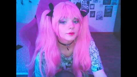 BerrieKitten online show from April 30, 11:53 pm