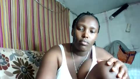 berrythighs online show from March 29, 9:05 pm