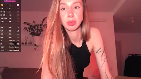 Zo online show from March 3, 8:16 pm