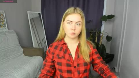 Mila Sweet online show from December 1, 4:54 am