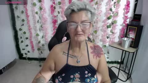 bibiana online show from February 15, 8:11 pm