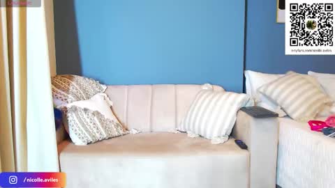 Nicolle Aviles online show from November 6, 11:02 am