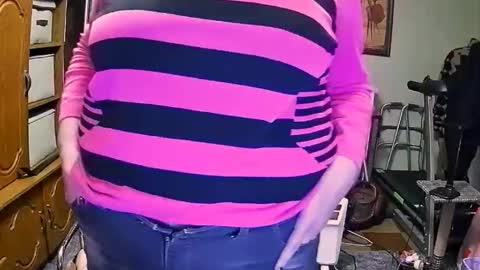 BeverlyQCynia online show from November 30, 2:02 pm