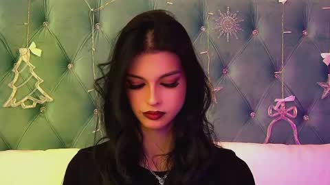 Beverly online show from December 21, 8:21 am