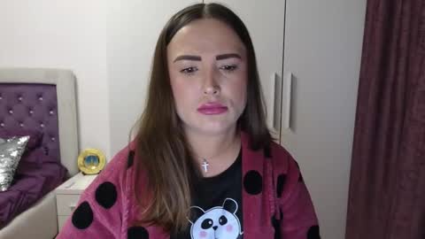   BeyonceDoll       Twitter DollBeyonce    online show from March 22, 8:13 pm