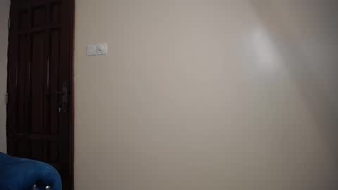 Tiara online show from March 5, 1:31 am