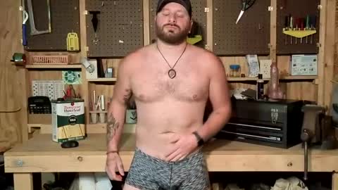 Snapshot of bi_bi_guy chatting on October 3, 12:53 am bi_bi_guy online show from October 3, 12:53 am