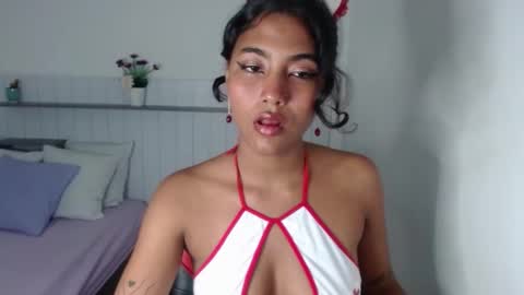 bia_lux online show from November 15, 10:33 pm