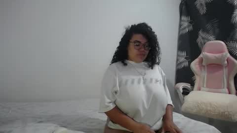 Snapshot of bianca_boobs chatting on October 22, 9:34 am Bianca Tuesday to Sunday from 2am to 6am UTC-5 online show from October 22, 9:34 am
