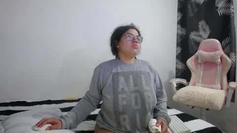 Bianca Tuesday to Sunday from 2am to 6am UTC-5 online show from February 11, 9:02 am