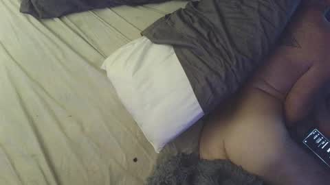 Snapshot of bicoupleanythingjustask chatting on October 19, 11:42 pm Pansexual D online show from October 19, 11:42 pm
