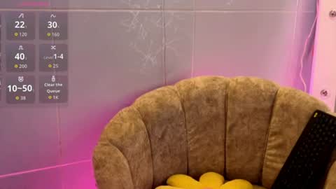 angela online show from July 7, 7:18 pm