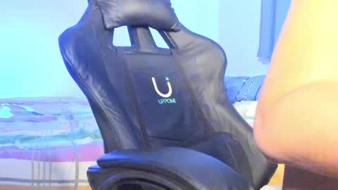 Logan Sprouse online show from April 21, 2:51 am