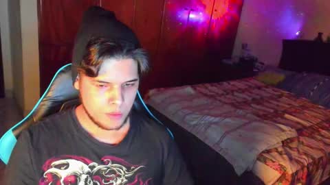 Logan Sprouse online show from October 22, 10:44 pm