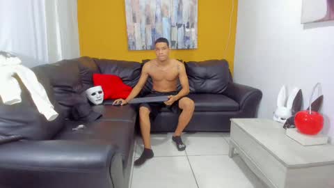 Snapshot of big_jhoonss_ chatting on October 11, 4:28 am big_jhoonss_ online show from October 11, 4:28 am