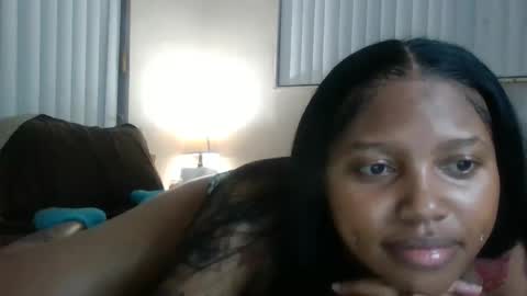 Big Lavish online show from December 3, 1:25 am