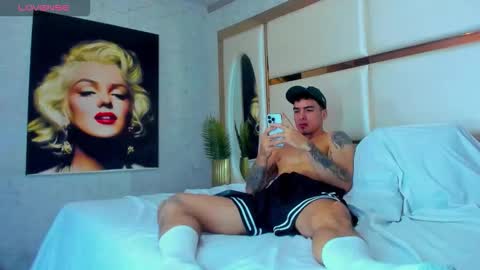 big_valentinhunk7 online show from January 12, 12:06 am