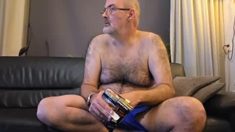 bigbibear88 online show from March 29, 12:01 am