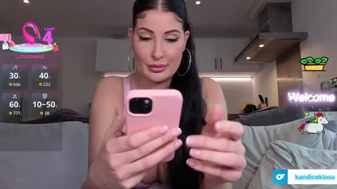 Kandice Kloss insta kandiceklossofficial online show from February 11, 12:31 pm