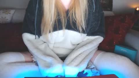 bigboobs_cutie online show from December 8, 7:15 am