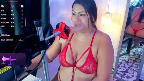 VIOLETA online show from March 14, 10:14 pm