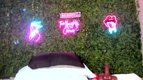 bigbuttsarena online show from February 18, 8:47 am