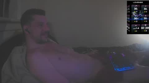 Jon - Im Straight online show from April 6, 5:19 am