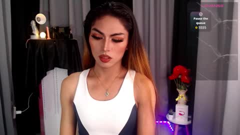 jasmine online show from October 8, 7:53 pm