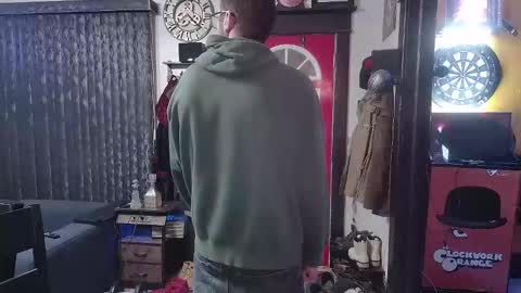 Darryl online show from February 17, 1:15 am