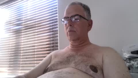 Snapshot of bigdylan17 chatting on September 27, 11:13 pm Dylan 56 Taleah 53 online show from September 27, 11:13 pm