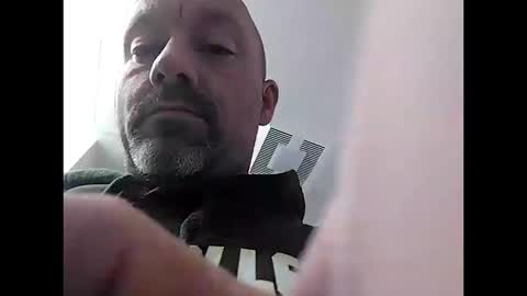 bigg daddi hungd online show from October 18, 8:29 am