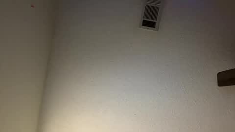 biggerthanasnicker online show from February 16, 9:04 am