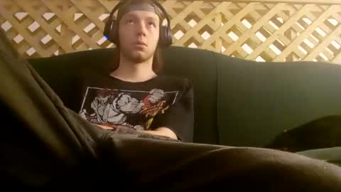 Snapshot of biggestboiiii chatting on October 8, 8:09 am biggestboiiii online show from October 8, 8:09 am