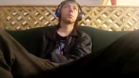 Snapshot of biggestboiiii chatting on October 5, 6:33 am biggestboiiii online show from October 5, 6:33 am