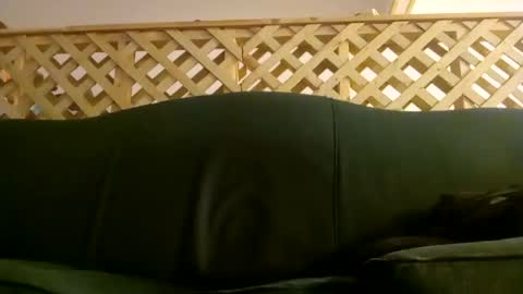 Snapshot of biggestboiiii chatting on March 10, 4:38 am biggestboiiii online show from March 10, 4:38 am