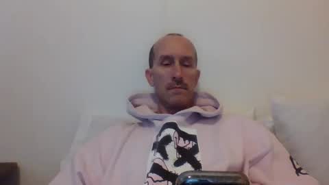 Snapshot of bighugemouthful chatting on December 9, 4:47 pm Chaz online show from December 9, 4:47 pm