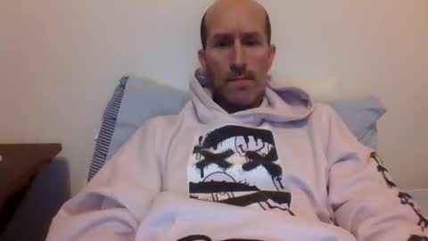 Snapshot of bighugemouthful chatting on March 11, 5:02 am Chaz online show from March 11, 5:02 am