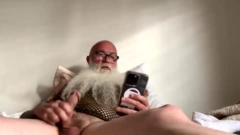 bigjeff01 online show from October 14, 10:46 pm