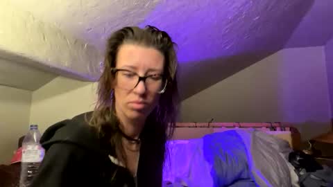 Bigkitties online show from December 1, 4:10 am