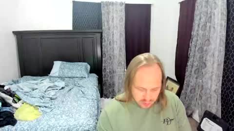 bigmike20129020 online show from September 22, 6:39 am