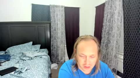 bigmike20129020 online show from October 17, 8:51 am